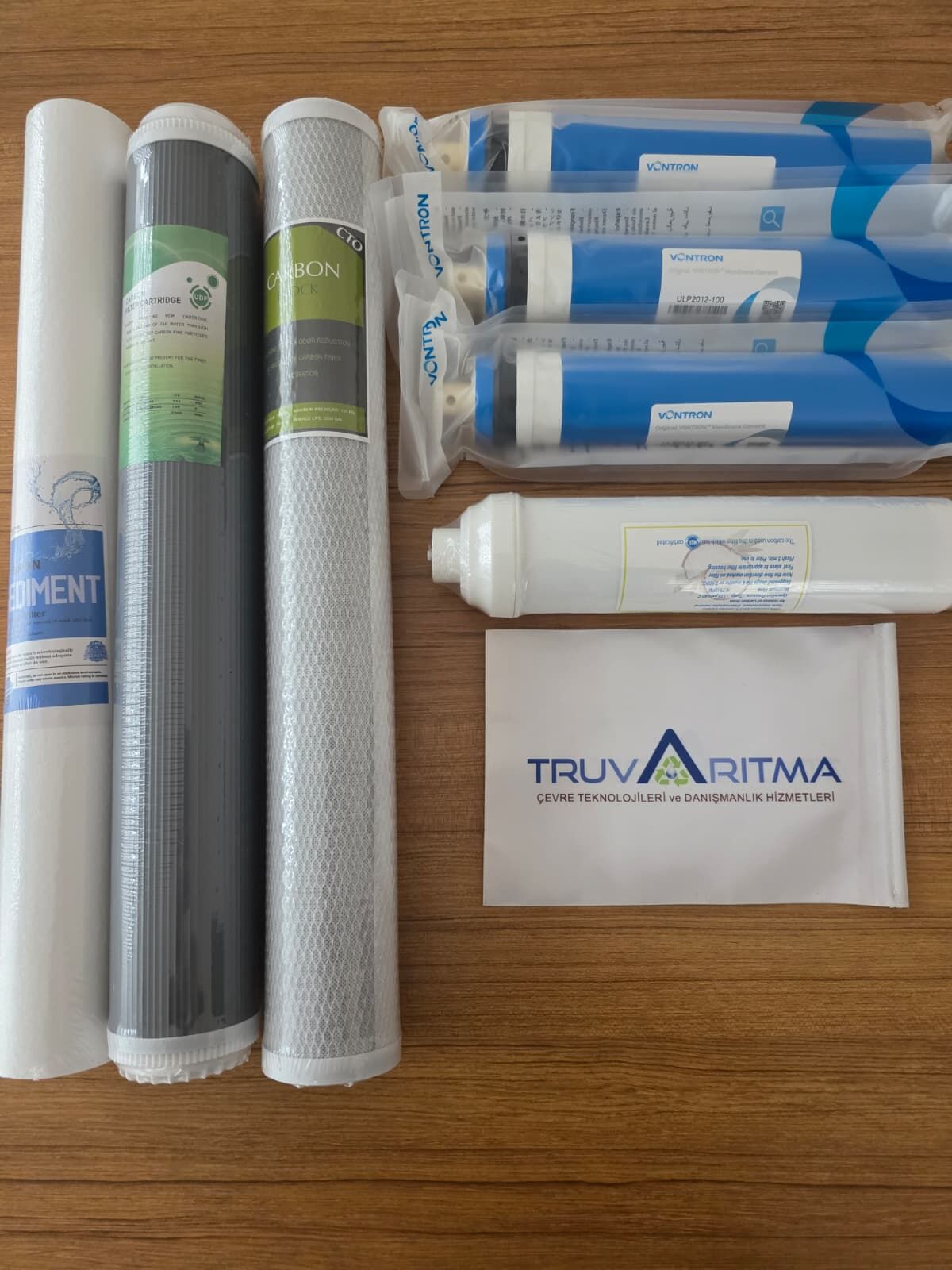 20'' Endüstriyel Tip Sedimend, GAC, CTO Karbon Filtreler + 3x100 GPD Membran, 12'' Post Karbon Filtre (Çubuklu)