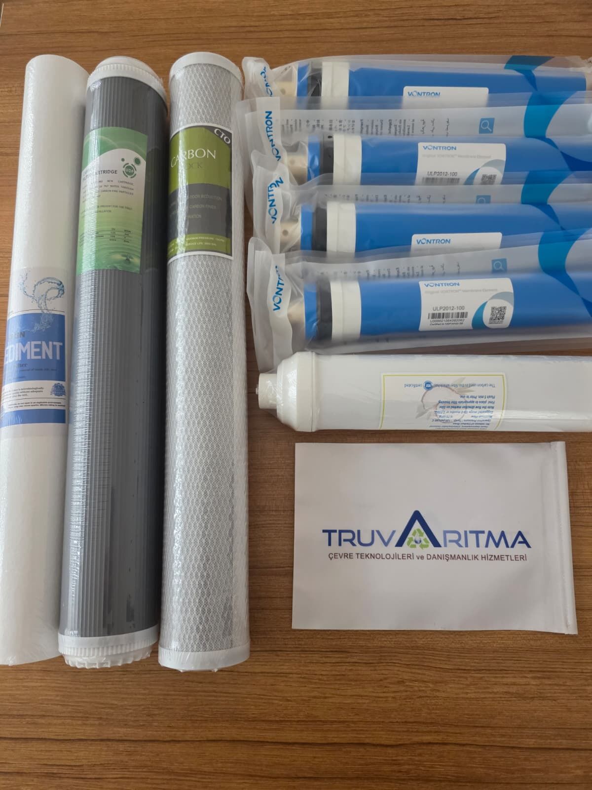 20'' Endüstriyel Tip Sedimend, GAC, CTO Karbon Filtreler + 4x100 GPD Membran, 12'' Post Karbon Filtre (Çubuklu)